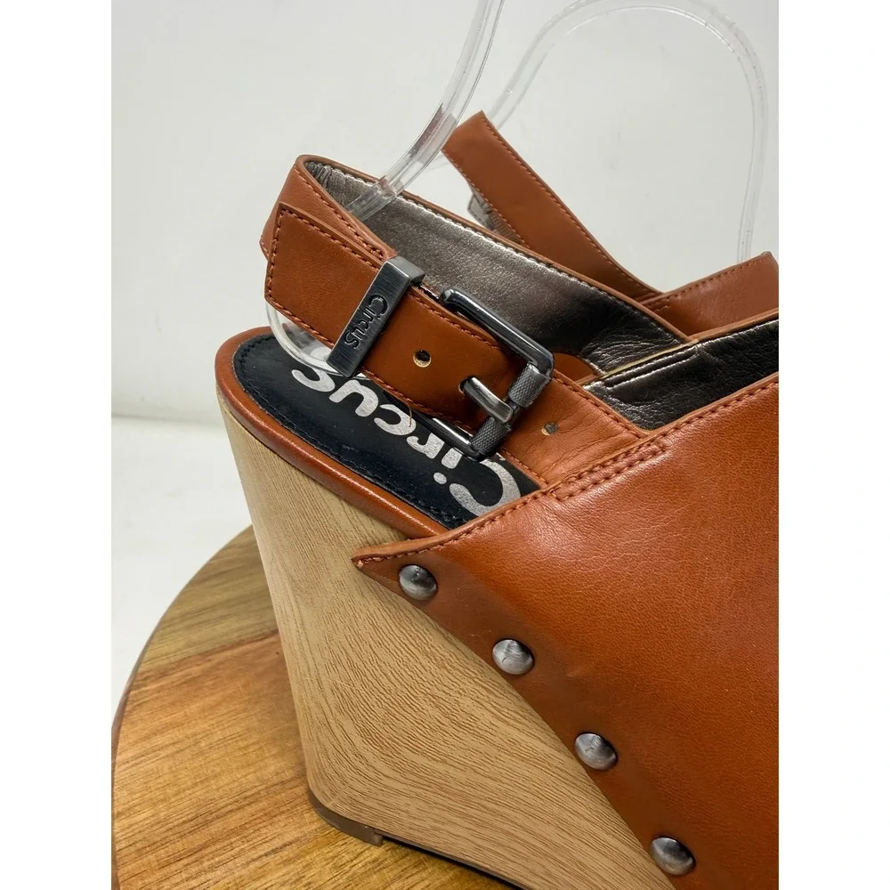 Circus by Sam Edelman Clara Cognac Brown Studded Wedge Platform Sandals Size 8M